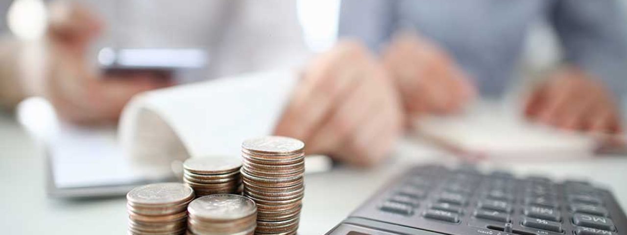 La prima es el precio a pagar por el seguro. Cuando se contrata un seguro